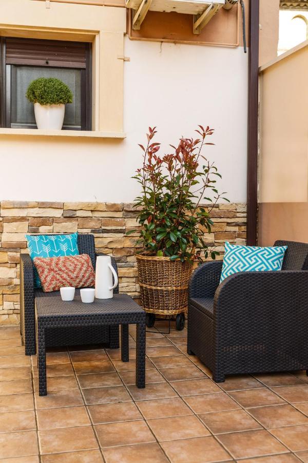 Casa Rural La Pinta- Sendaviva Y Bardenas Villafranca 外观 照片