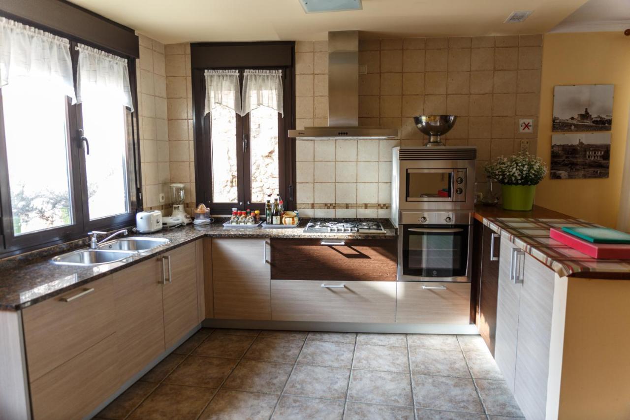 Casa Rural La Pinta- Sendaviva Y Bardenas Villafranca 外观 照片